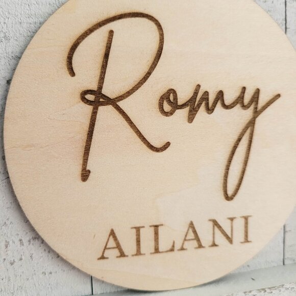 Personalized Baby Name Announcement, Engraved Wood Plaque, Photo Prop - Picture 2 of 5